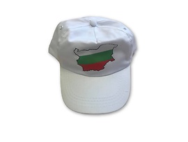 Бяла шапка с българска карта знаме