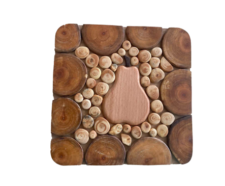 Дървена дъска за топли съдове с елемент Круша 15 см