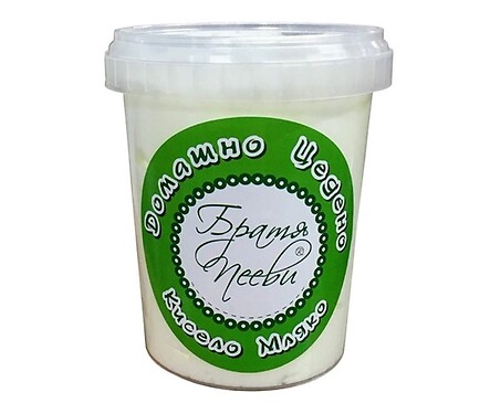 Братя Пееви домашно цедено кисело мляко 500 г
